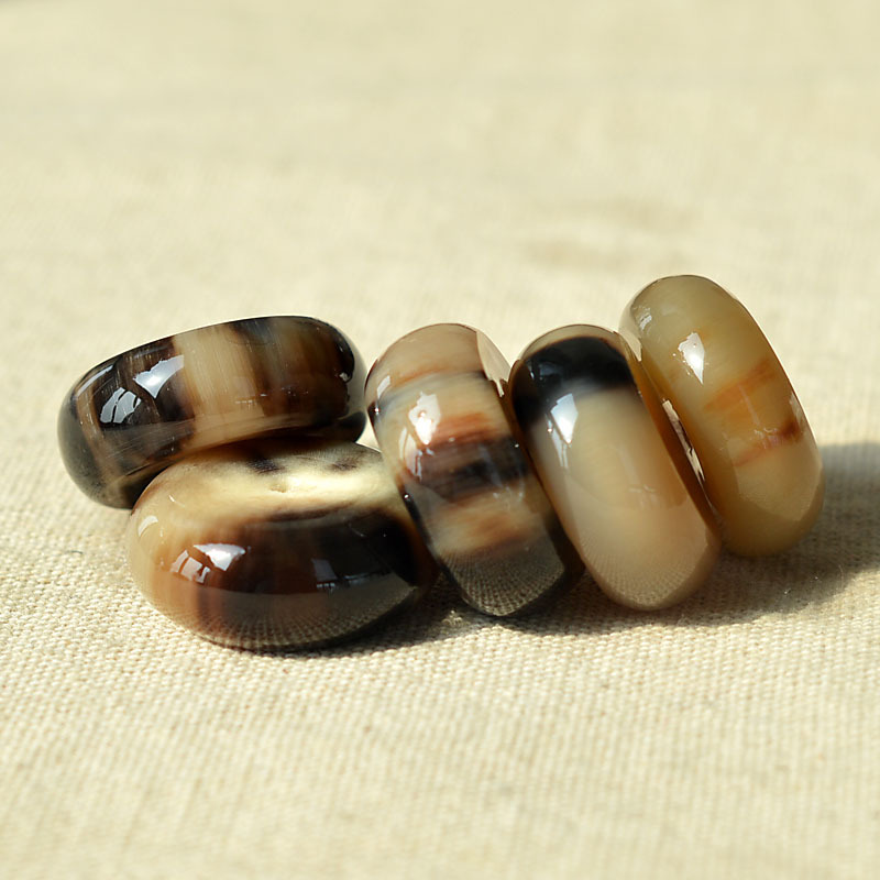 Health Wellness Bracelet - チベット産天然ヤクの角で作られた健康とウェルネスのための平和ペンダント、ヴィンテージ風セーターチェーンネックレス、レトロスタイルの縁起物